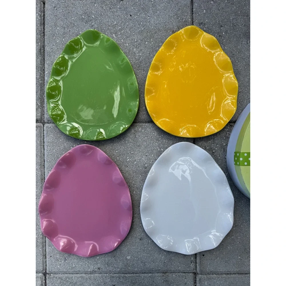 Pottery Barn Easter Egg Ruffle Plates 5326996 Set of 4 Multi-Color Stoneware NEW